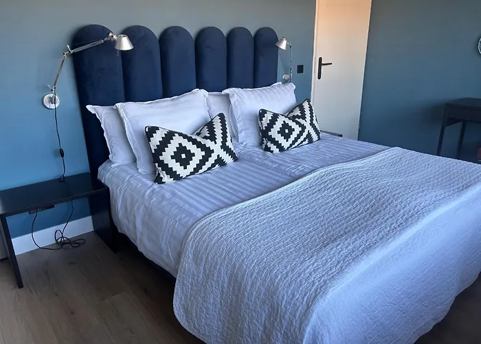 Near Amsterdam And Airport, 90M2, Privacy!