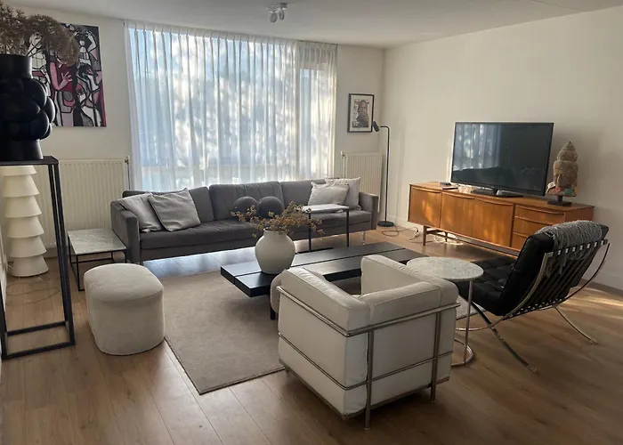 Near Amsterdam And Airport, 90M2, Privacy!