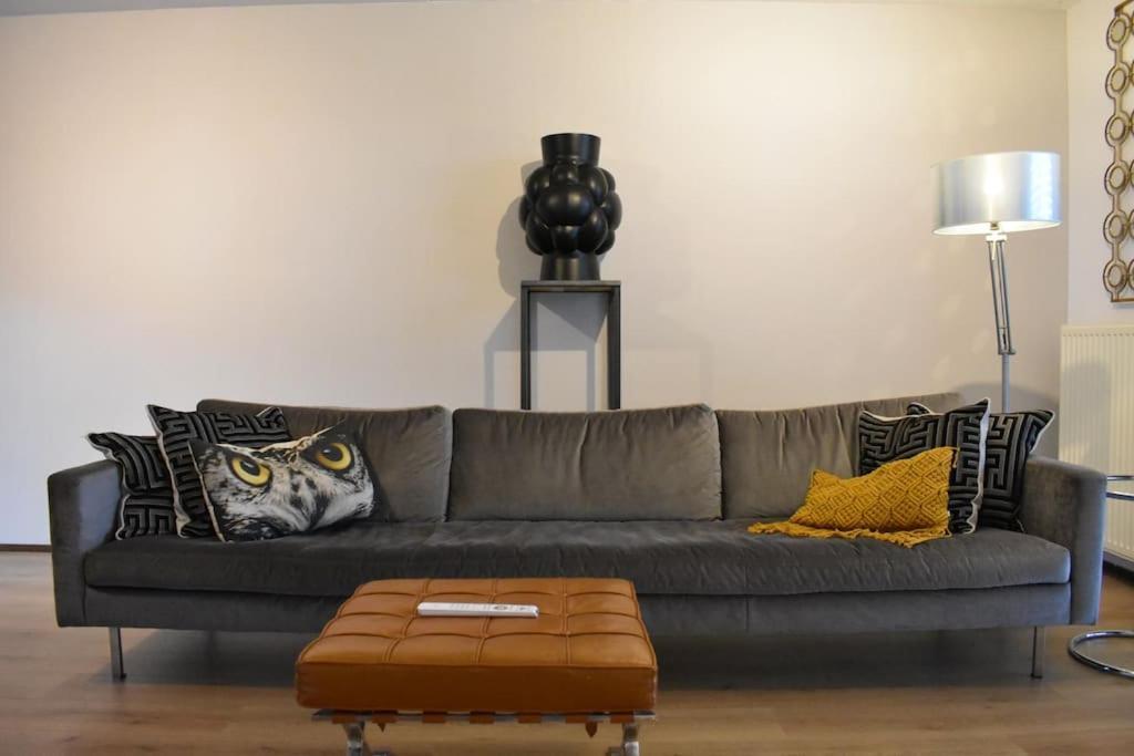 Near Amsterdam And Airport, 90m2, Privacy! Hoofddorp