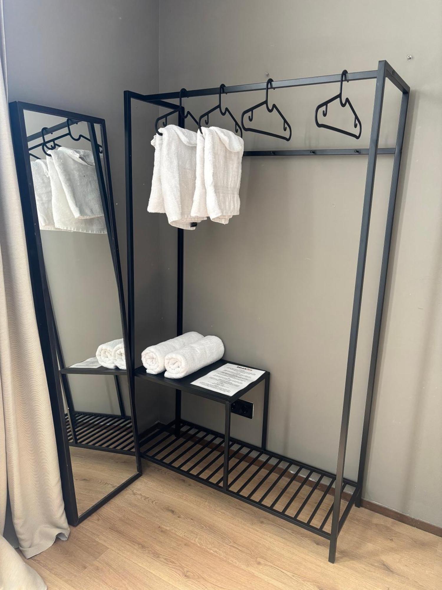 Apartment Near Amsterdam And Airport, 90m2, Privacy! Hoofddorp