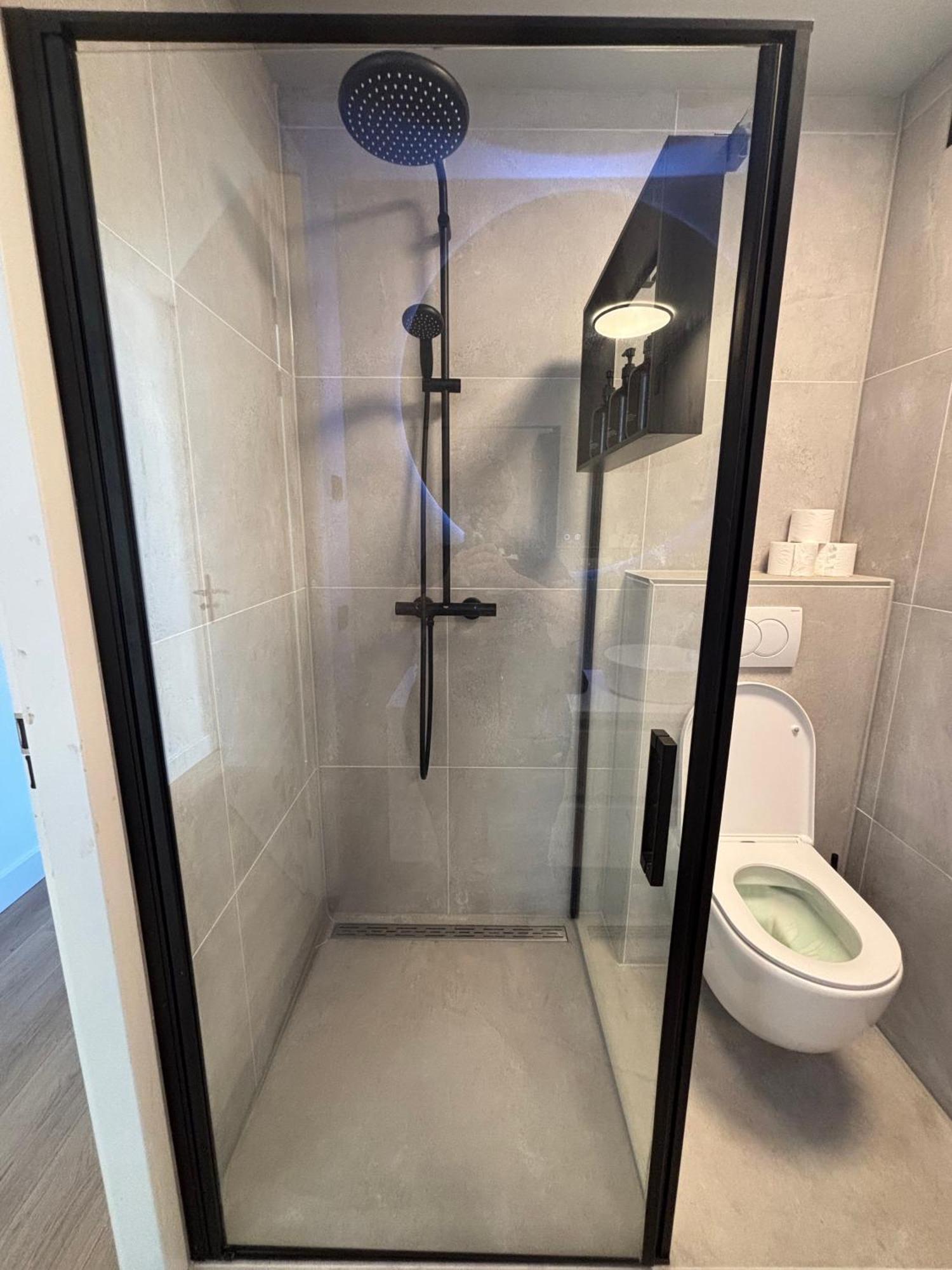 Near Amsterdam And Airport, 90m2, Privacy! Hoofddorp